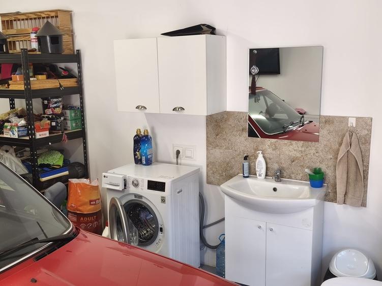 Casă cu 5 camere cu Canalizare în Km 4