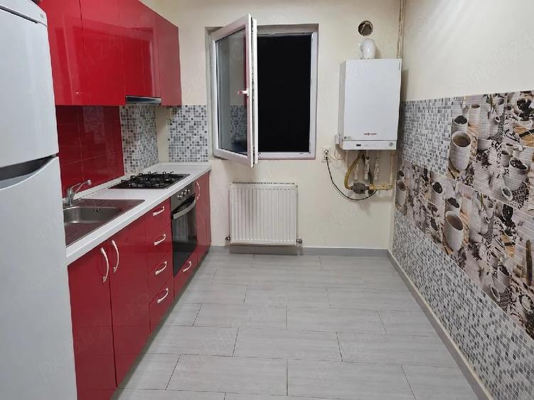 Apartament cu 3 camere decomandat în Dobroești