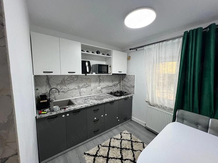 Apartament cu 2 camere decomandat în Central