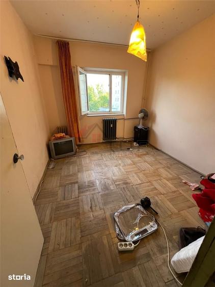 Vanzare apartament 3 camere 2 bai - bloc din 1986 - 1