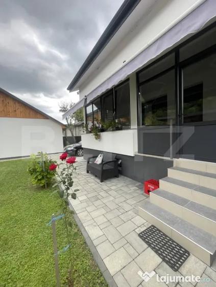 Casă cu 3 camere cu Teren 3500 Mp în Central