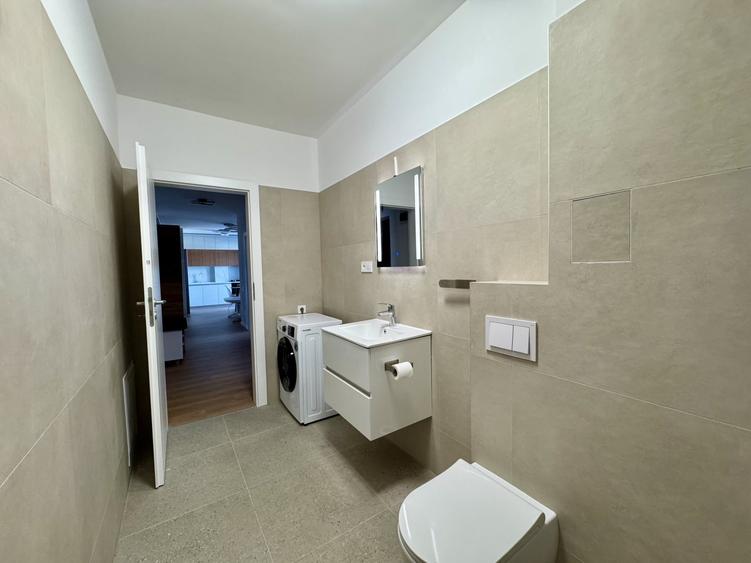 Apartament cu 3 camere semidecomandat, mobilat în Apahida