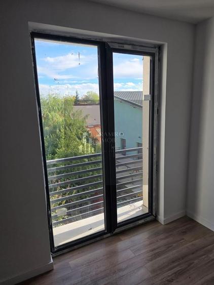 Apartament cu 3 camere decomandat în Drumul Găzarului