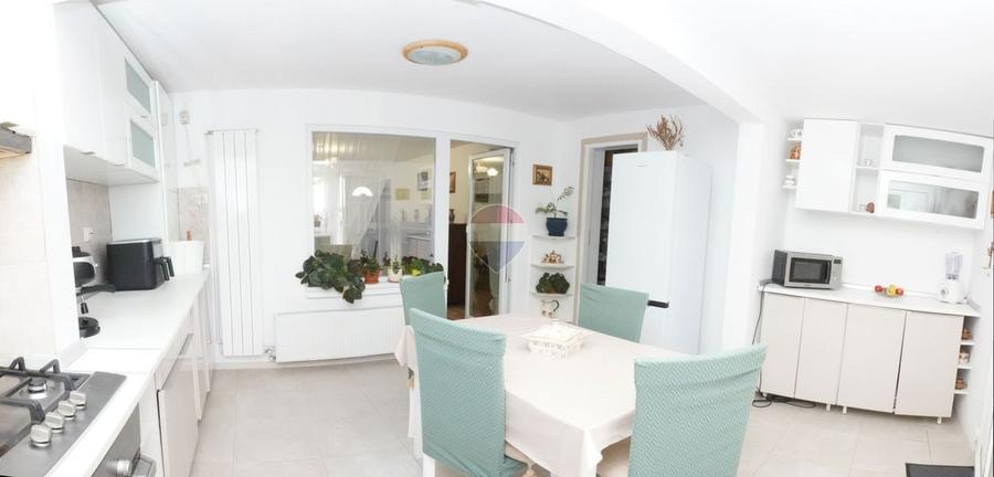 Casă individuală cu 5 camere cu Teren 366 Mp în Tărlungeni