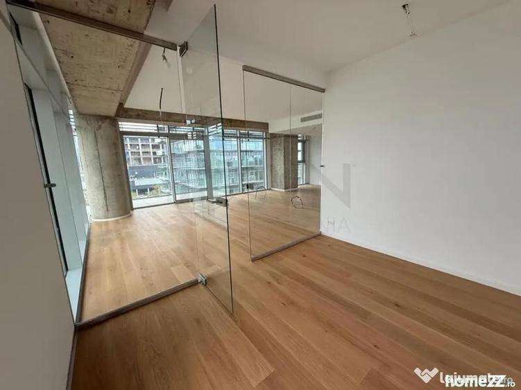 Apartament cu 4 camere decomandat în Floreasca
