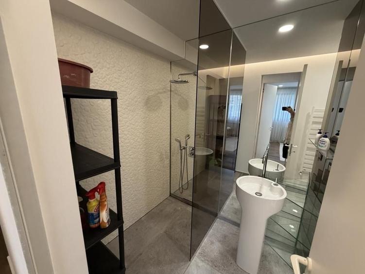 Apartament cu 3 camere decomandat, mobilat în Herăstrău