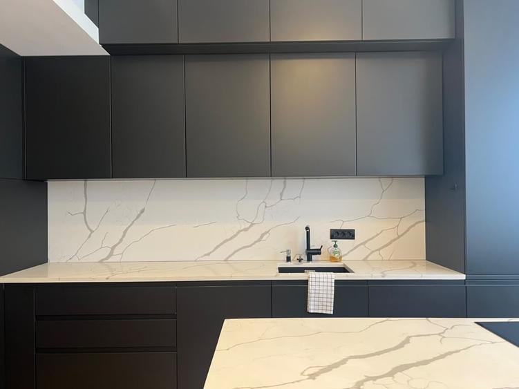 Apartament cu 4 camere decomandat în Herăstrău