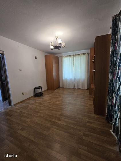 Garsonieră decomandată, mobilată în Berceni — fotografia 3