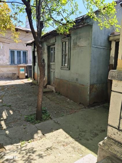 Casă cu 3 camere cu Teren 191 Mp în 23 August