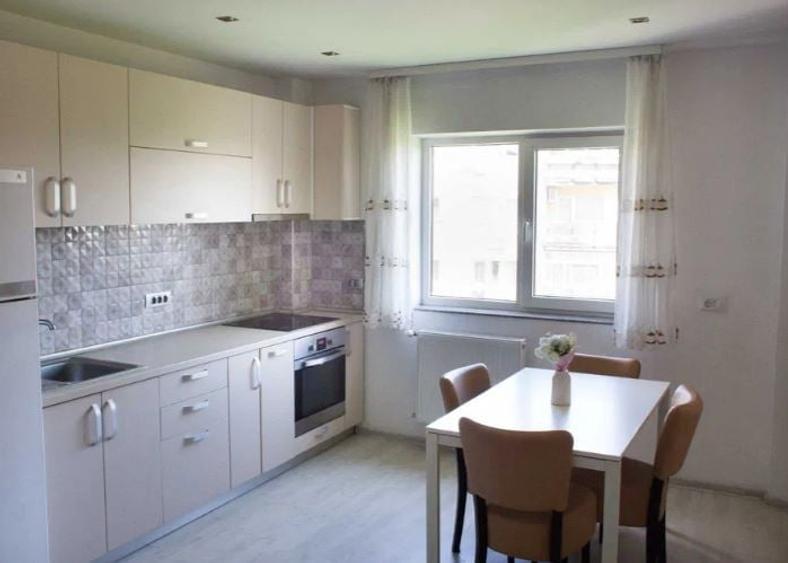 Apartament cu 2 camere decomandat, mobilat în Tineretului