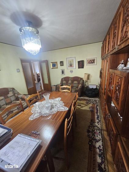 Apartament cu 4 camere în Central