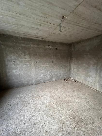 Vand casa in Comuna Sine?ti sat Popesti - 12