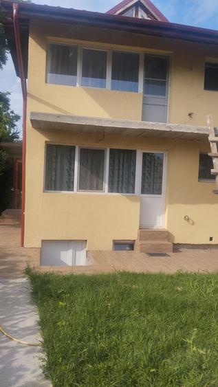 Casă cu 2 camere cu Teren 483 Mp în Domnești
