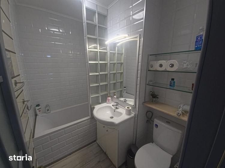 Apartament cu 2 camere decomandat în CET