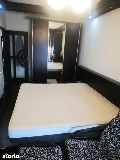 Apartament cu 3 camere în Cantemir