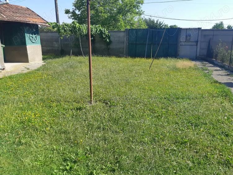 Casă cu 5 camere în Gavojdia
