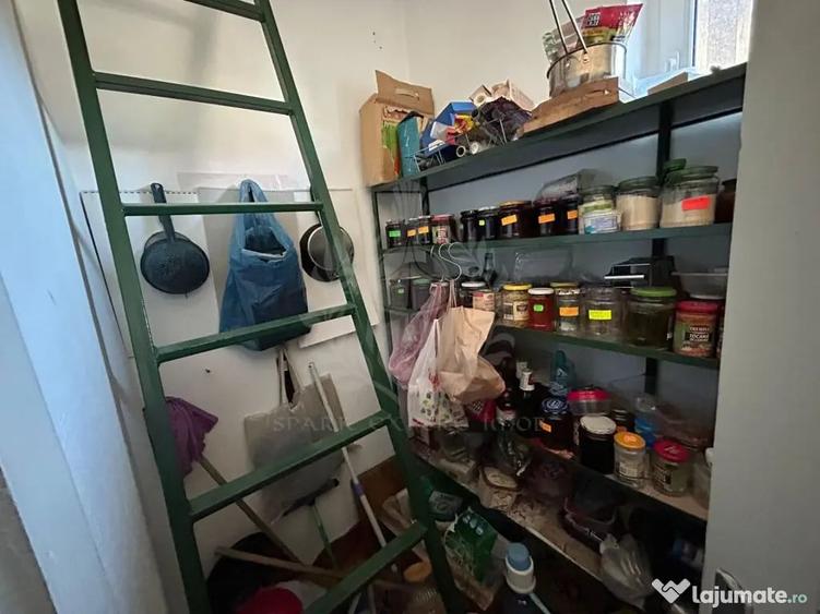 Casă cu 3 camere cu Teren 580 Mp în Central