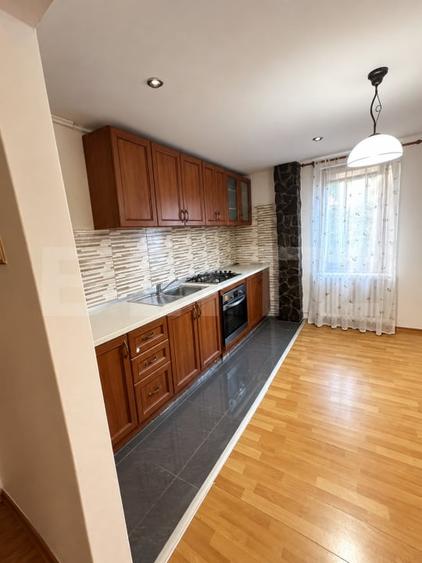 Apartament cu 3 camere decomandat în Reghin