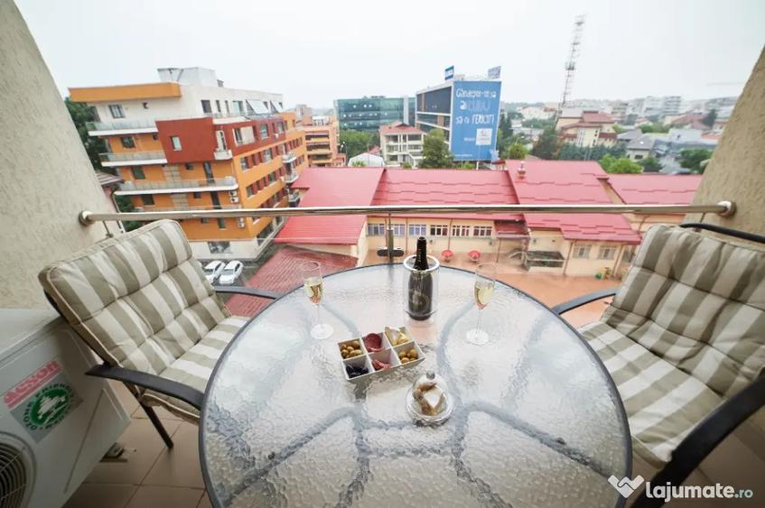 Apartament cu 2 camere semidecomandat, mobilat în Nord
