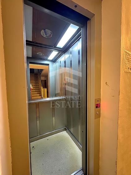 Apartament cu 3 camere semidecomandat în P-ța Gorjului