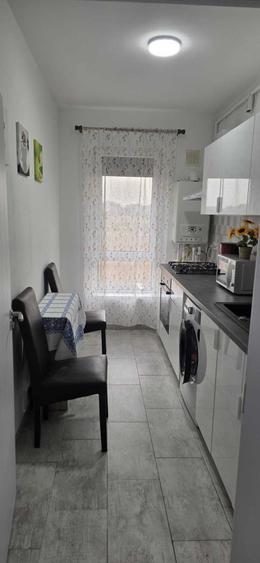 Apartament cu 2 camere decomandat în Militari