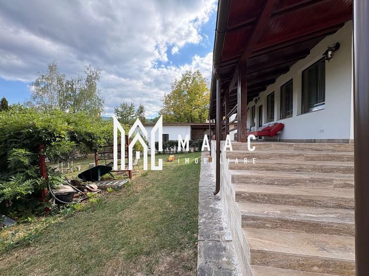 Casă individuală cu 6 camere cu Canalizare în Sadu