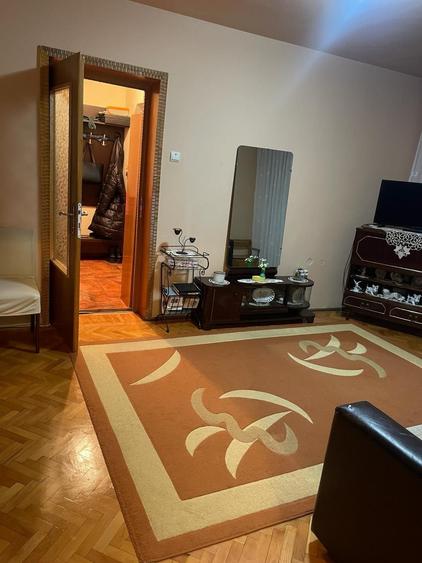 Apartament cu 2 camere semidecomandat în Rogerius