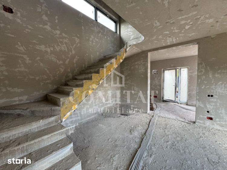 Casă cu 6 camere cu Teren 1103 Mp în Ciurila
