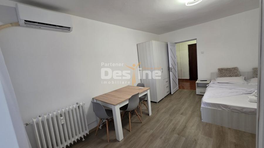 Garsonieră semidecomandată, mobilată în Brazda lui Novac