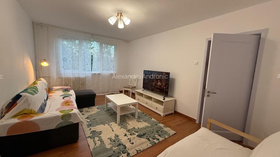 Închiriez apartament 3 camere decomandat – Militari-Apusului – 600 €