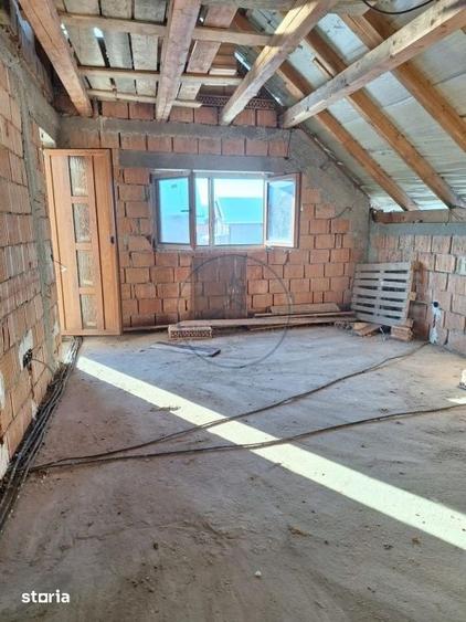 Casă cu 6 camere cu Teren 400 Mp în Central