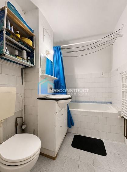 Apartament cu 4 camere în Lipovei