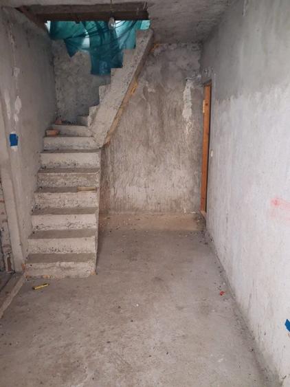 Casă cu 3 camere în Șendreni