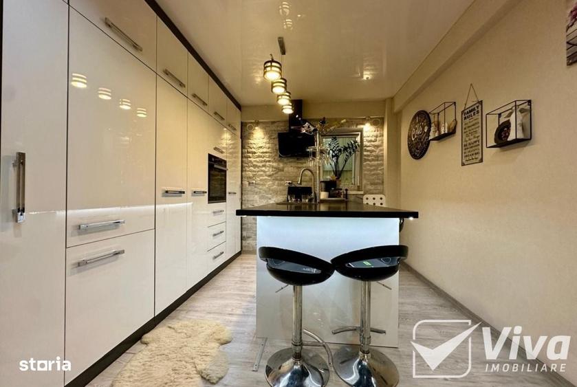 Apartament cu 3 camere semidecomandat în Bucium