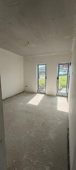 Casă cu 3 camere în Mioveni