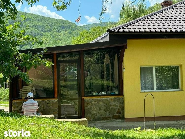 Casă cu 4 camere cu Teren 125 Mp în Măgura