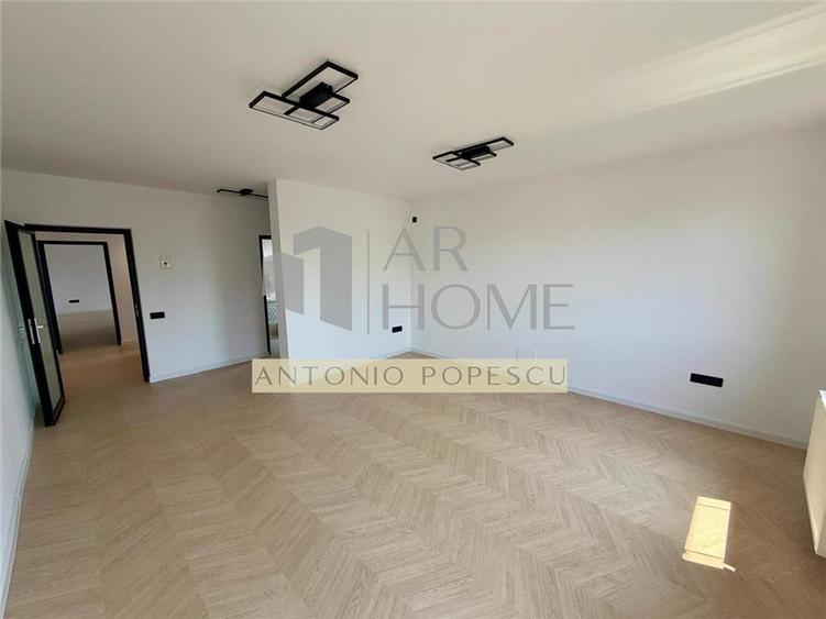 Apartament cu 4 camere decomandat în Gheorghe Doja