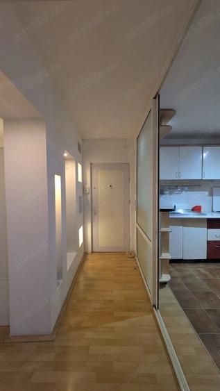 Apartament cu 3 camere decomandat în Precista
