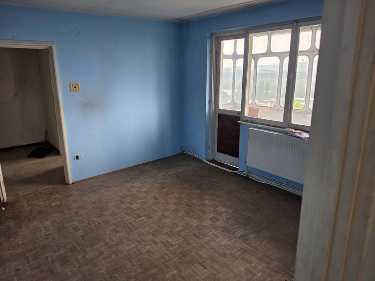 Apartament cu 2 camere semidecomandat în Fălticeni
