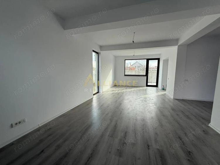 Casă cu 4 camere cu Teren 320 Mp în Berceni