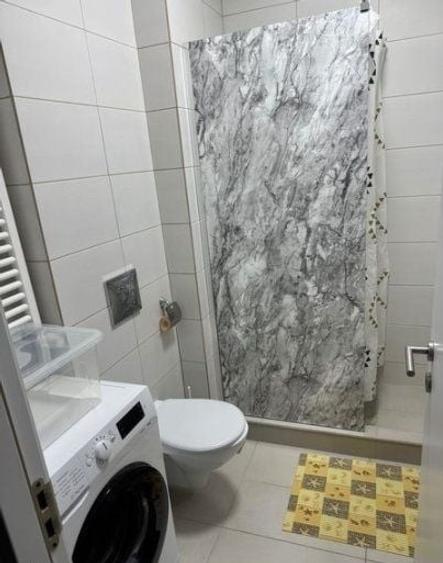 Apartament cu 2 camere semidecomandat, mobilat în Mihai Bravu