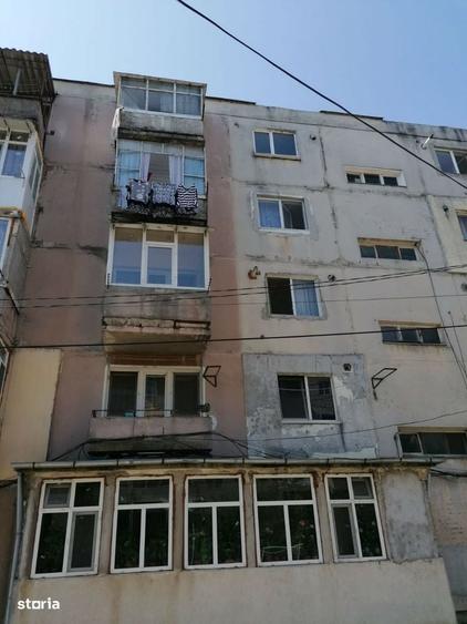 Apartament cu 3 camere în Tineretului