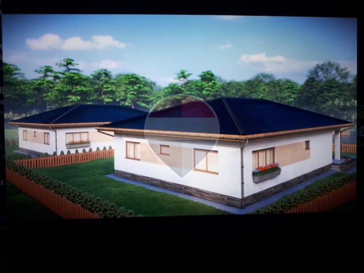 Casă individuală cu 3 camere cu Teren 750 Mp în Est