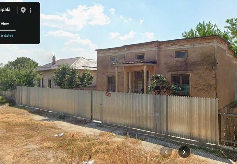 Casă cu 3 camere decomandat în Cioroiașu