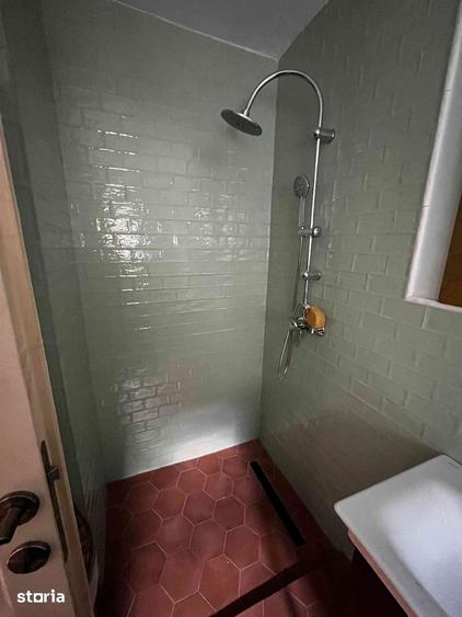 Casă cu 3 camere cu Teren 1000 Mp în Bazna