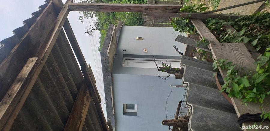 Casă cu 3 camere cu Teren 1700 Mp în Izvoarele