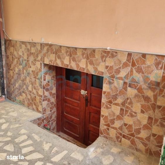 Casă cu 5 camere cu Teren 1611 Mp în Răbăgani