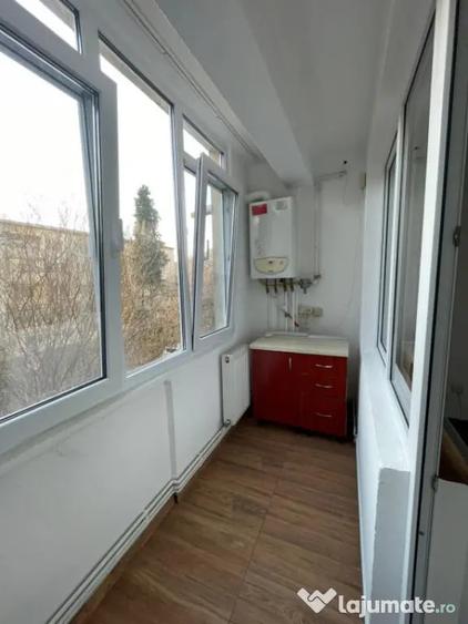 Apartament cu 2 camere semidecomandat în Săsar