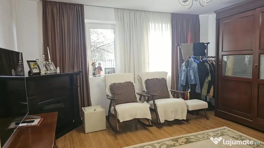 Casă cu 3 camere cu Teren 850 Mp în Pechea