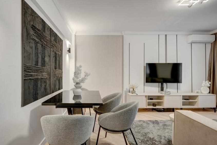 Apartament cu 3 camere decomandat, mobilat în Universitate